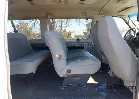 2007 Ford E-350 Super Duty Xl/Xlt z USA, uszkodzony, nr VIN 1FBSS31L47DB34840